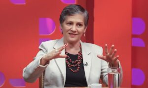 Bolsonarista agride jornalista na Câmara; Fenaj repudia