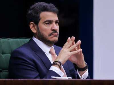 Messias debate STF em sabatina com placar apertado