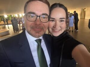 Filha de diplomata morre atropelada em Ipanema; pai lamenta