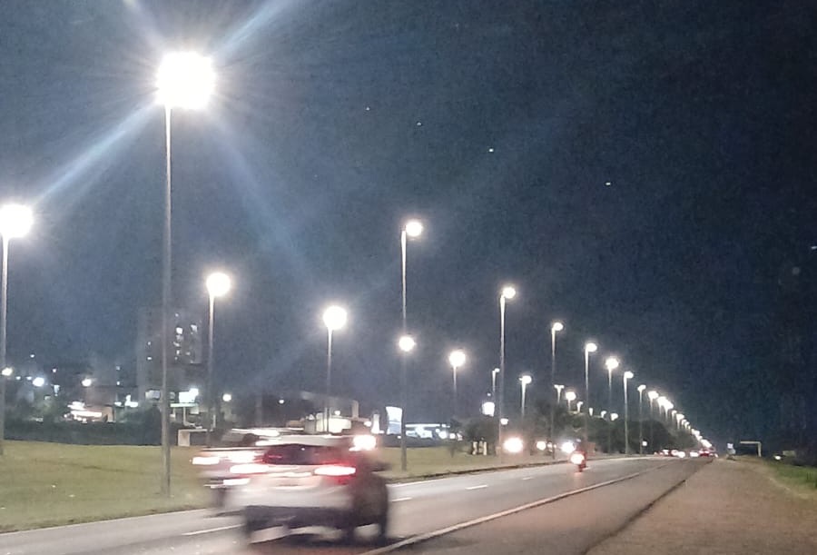 Força-tarefa do GDF leva mutirão de iluminação a Samambaia