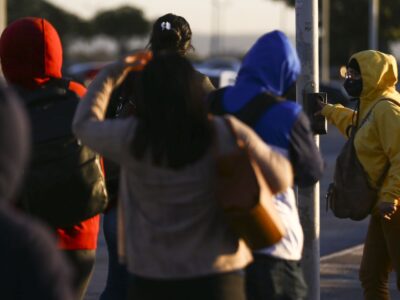 Frente fria e instabilidade trazem temporais e ventania ao Brasil