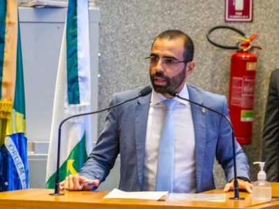 Manzoni oficializa candidatura a deputado federal com apoio de Michelle