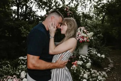 Taylor Swift blinda fortuna bilionária antes de casar com Travis Kelce