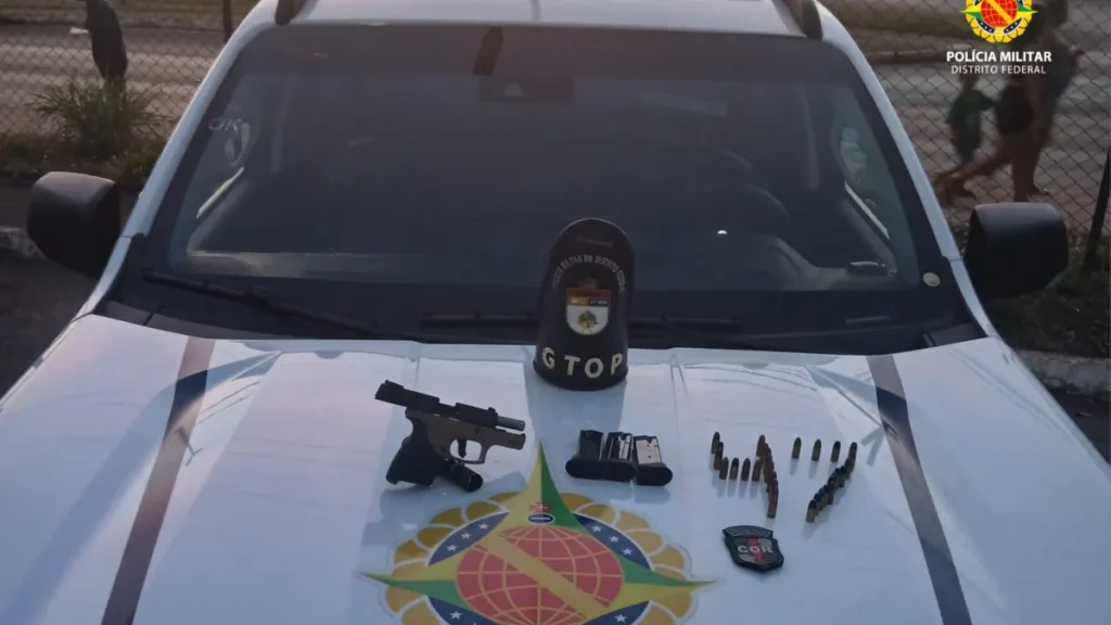 Motorista é preso por ameaçar passageira com arma no Recanto das Emas