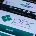 Lula sanciona Pix Pensão e amplia serviço Ligue 180