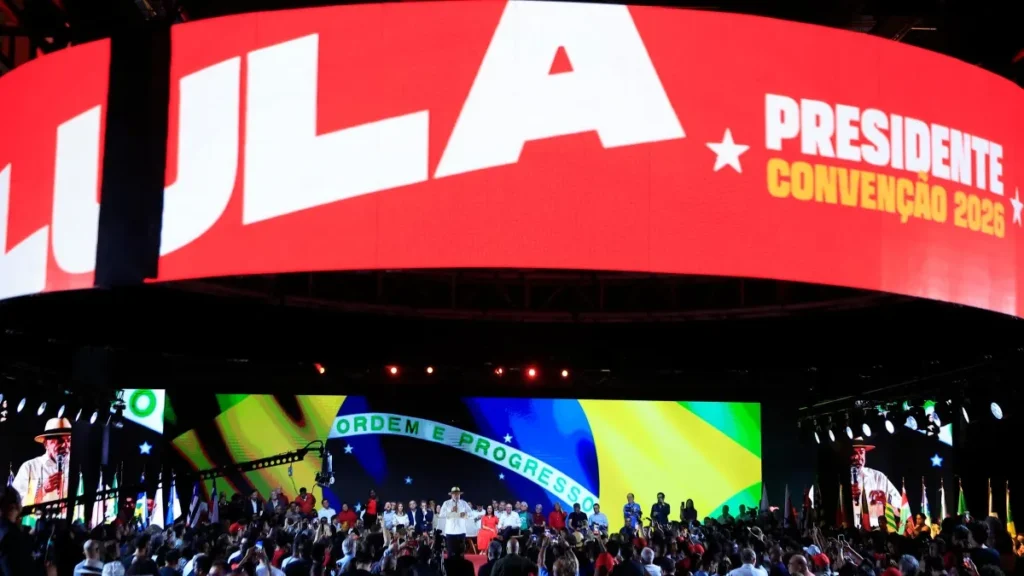Convenção de Lula: criatividade e estilos variam entre apoiadores