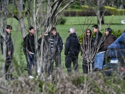 Messi se despede do pai em cerimônia reservada na Argentina