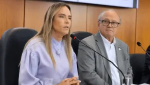 Secretário do DF cobra aval de bancos a salvar BRB