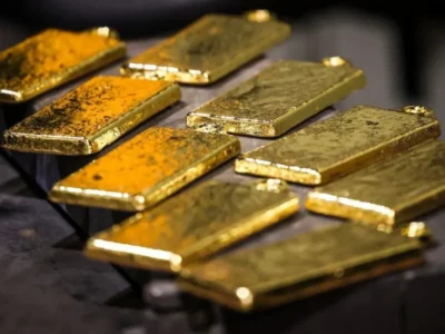 Ouro fecha em alta com foco no Fed, apesar do petróleo