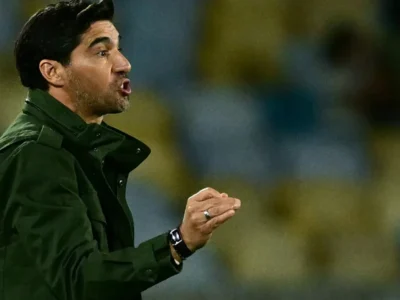 Abel Ferreira admite má fase do Palmeiras após virada para o Fluminense