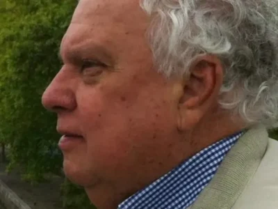 Morre Luiz Gutemberg, ícone do jornalismo de Brasília, aos 89 anos